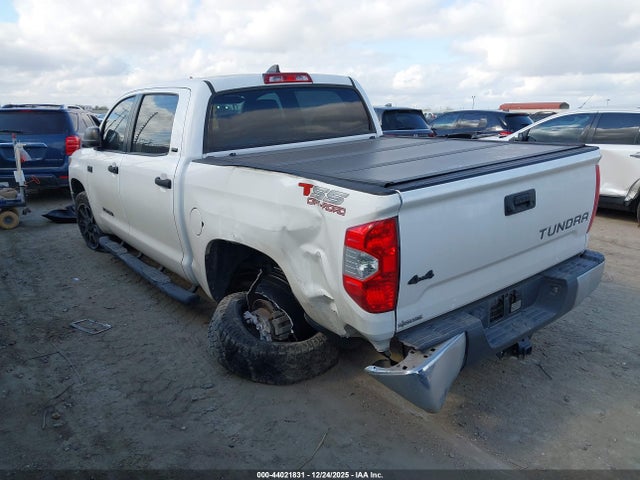 Toyota Tundra Sr5 2021 5TFDY5F11MX004286 Image 3