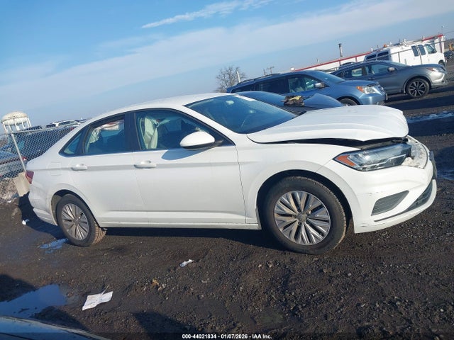 2019 Volkswagen Jetta 1.4t R-line/1.4t S/1.4t Se მანქანა იყიდება აუქციონზე, vin: 3VWC57BU0KM260497, აუქციონის ნომერი: 44021834