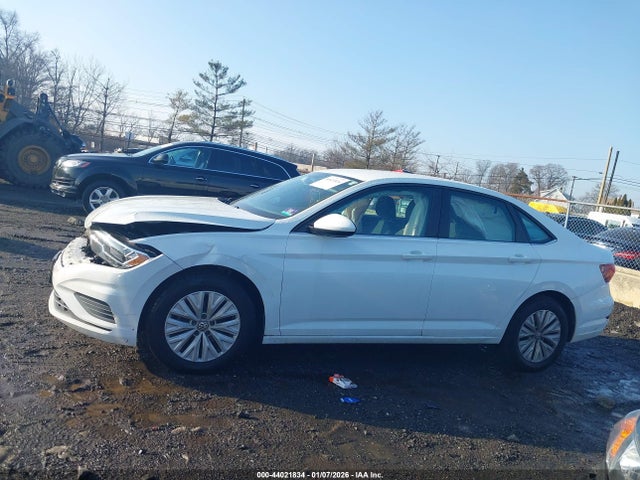 2019 Volkswagen Jetta 1.4t R-line/1.4t S/1.4t Se მანქანა იყიდება აუქციონზე, vin: 3VWC57BU0KM260497, აუქციონის ნომერი: 44021834