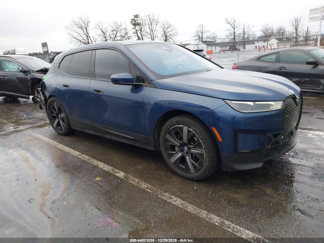 2022 BMW IX WB523CF03NCJ58228