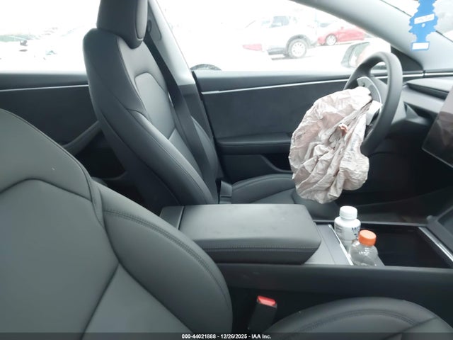 2026 TESLA MODEL 3 5YJ3E1EB5TF116802 Photo 4