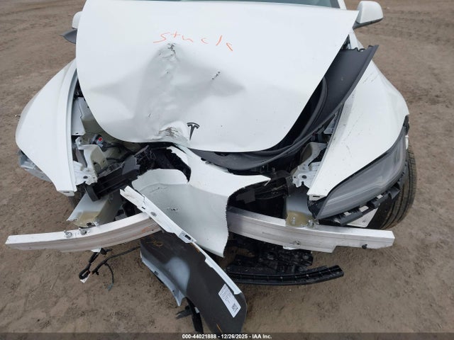 2026 TESLA MODEL 3 5YJ3E1EB5TF116802 Photo 5