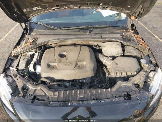 YV440MWK6J2056996 Volvo V60 Cross Country T5