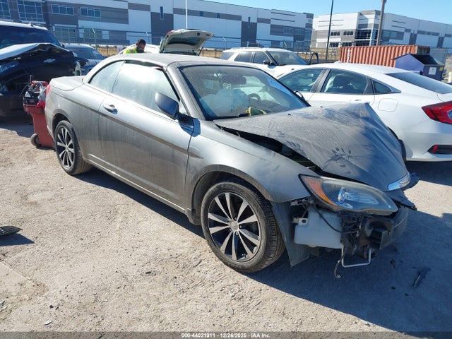 Продажа на аукционе авто 2012 Chrysler 200 S, vin: 1C3BCBGG2CN235154, номер лота: 44021911