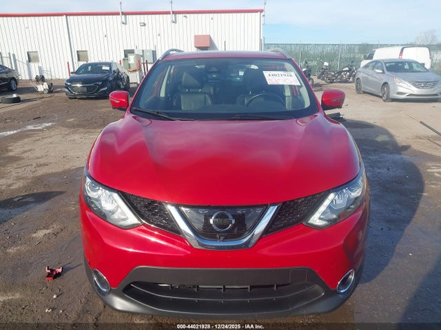 JN1BJ1CP8HW007195 Nissan Rogue Sport Sl