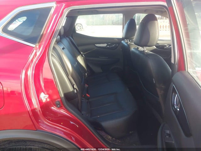 JN1BJ1CP8HW007195 Nissan Rogue Sport Sl