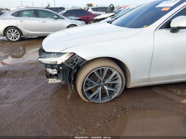 2017 VOLVO S90 YV1A22MK1H1016746 Photo 5