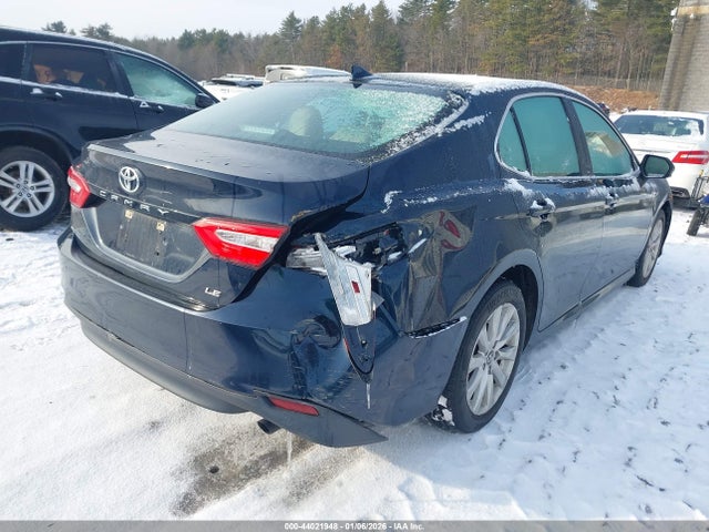 2019 TOYOTA CAMRY 4T1B11HK5KU722850 Photo 3