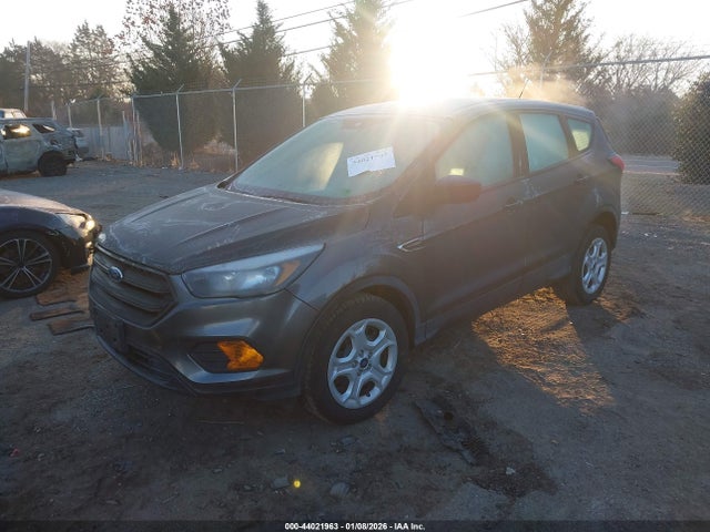44021963 :رقم المزاد ، 1FMCU0F74KUC20819 vin ، 2019 Ford Escape S مزاد بيع