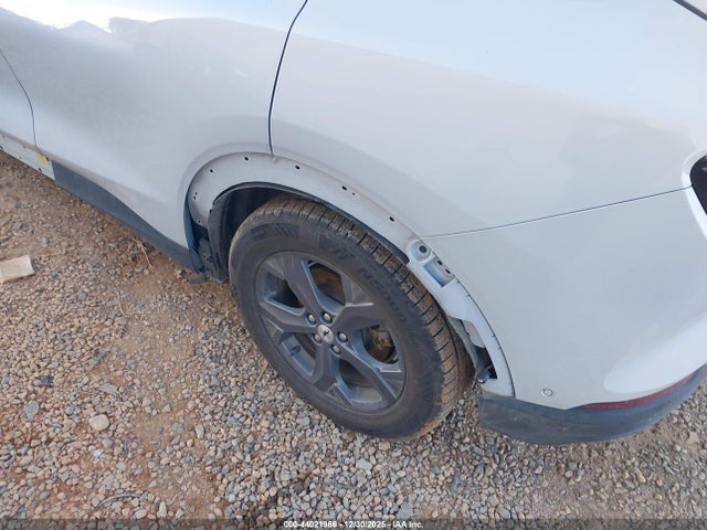 Ford Mustang Mach-e Select 2022 3FMTK1RM7NMA21639 Image 24