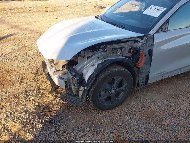 Ford Mustang Mach-e Select 2022 3FMTK1RM7NMA21639 Image 6