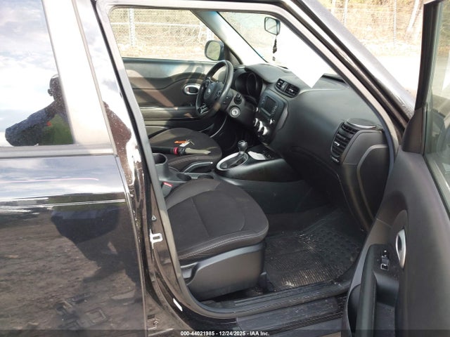 KNDJN2A20H7437047 KIA Soul