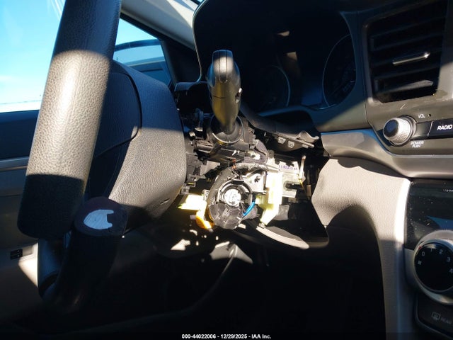 Hyundai ELANTRA SEL 2019 5NPD84LF6KH461078 Image 17