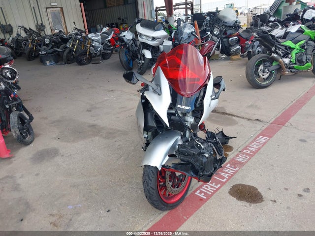 Suzuki GSX1300 RR 2022 JS1EJ11B2N7101350 Image 5