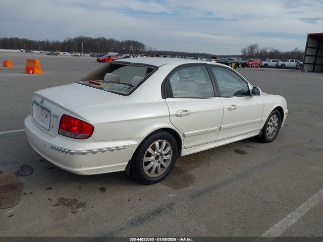 2003 HYUNDAI SONATA KMHWF35HX3A847949 Photo 3