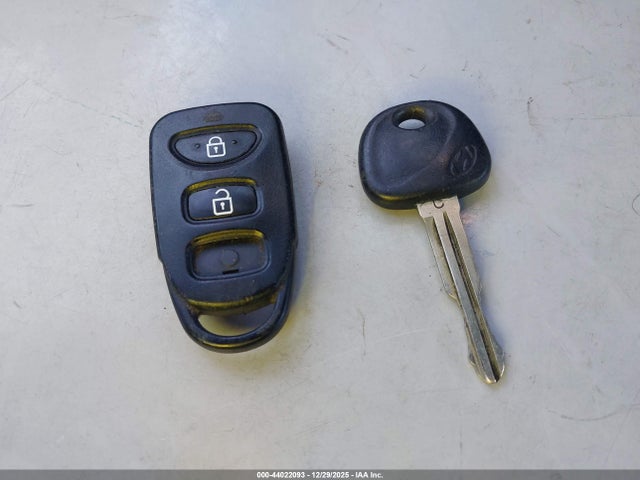 5NPD84LF3JH256185 Hyundai ELANTRA SEL
