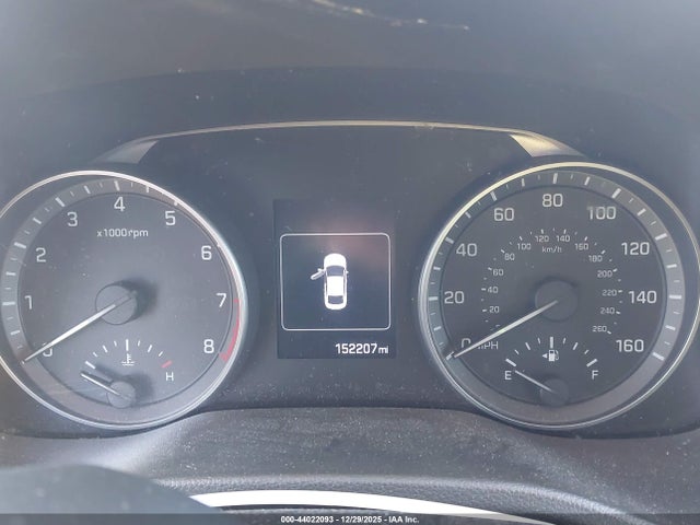 5NPD84LF3JH256185 Hyundai ELANTRA SEL