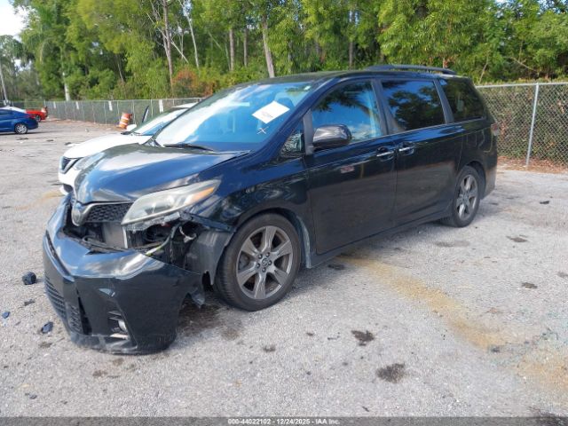 2019 TOYOTA SIENNA 5TDXZ3DC6KS986726 Photo 1