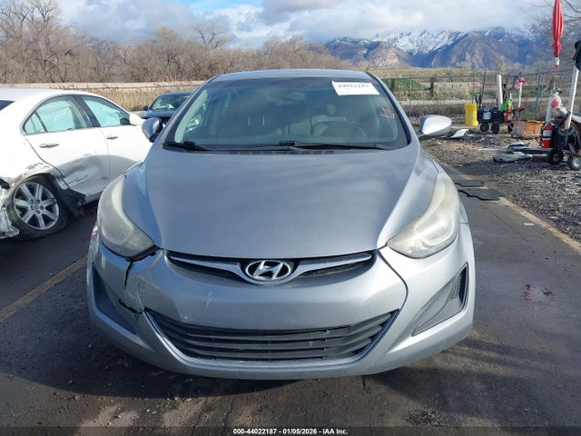 KMHDH4AE7FU229039 Hyundai ELANTRA SE
