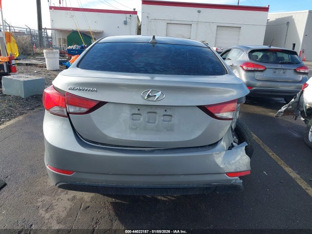 KMHDH4AE7FU229039 Hyundai ELANTRA SE