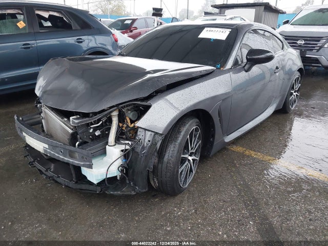 Toyota GR86 2022 JF1ZNBB17N9753432 Image 2