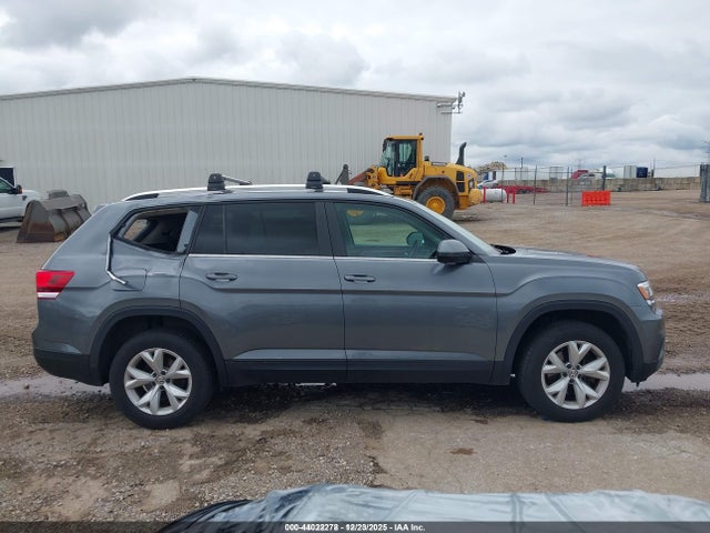 2018 Volkswagen Atlas 3.6l V6 Se/3.6l V6 Se W/technology მანქანა იყიდება აუქციონზე, vin: 1V2LR2CAXJC579919, აუქციონის ნომერი: 44022278