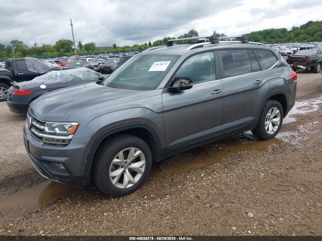 2018 Volkswagen Atlas 3.6l V6 Se/3.6l V6 Se W/technology მანქანა იყიდება აუქციონზე, vin: 1V2LR2CAXJC579919, აუქციონის ნომერი: 44022278