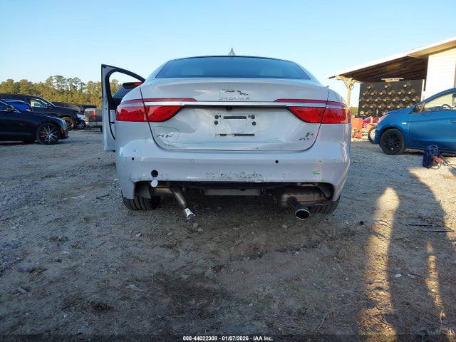2018 JAGUAR XF SAJBM4FV7JCY66173 Photo 5