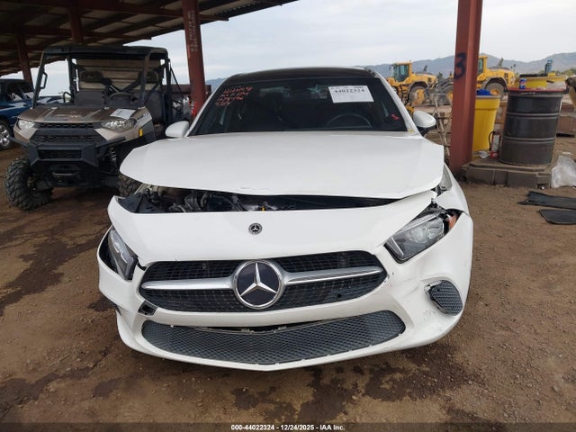 Mercedes-Benz A 220 2021 W1K3G4EB0MJ304364 Image 13