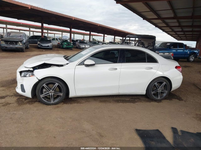 Mercedes-Benz A 220 2021 W1K3G4EB0MJ304364 Image 15