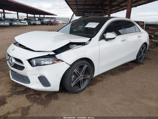 Mercedes-Benz A 220 2021 W1K3G4EB0MJ304364 Image 2