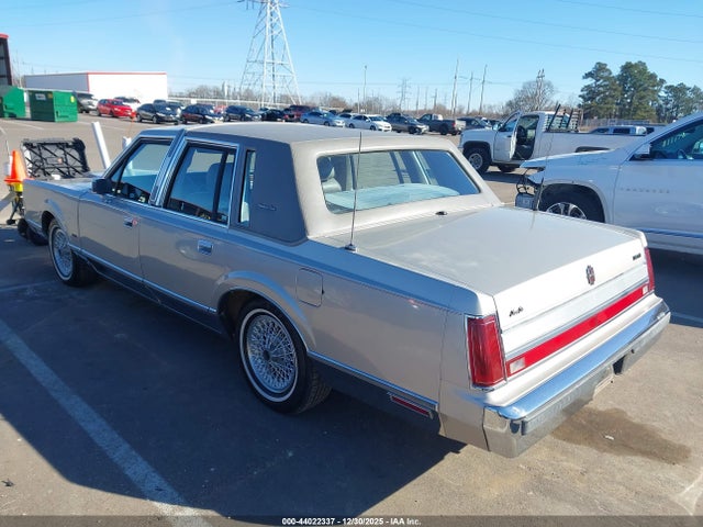 Продаж на аукціоні авто 1989 Lincoln Town Car Signature, vin: 1LNBM82F3KY653998, номер лоту: 44022337