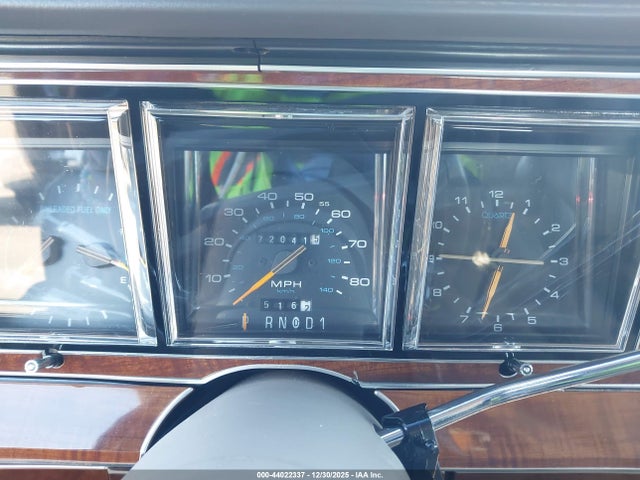 Продаж на аукціоні авто 1989 Lincoln Town Car Signature, vin: 1LNBM82F3KY653998, номер лоту: 44022337