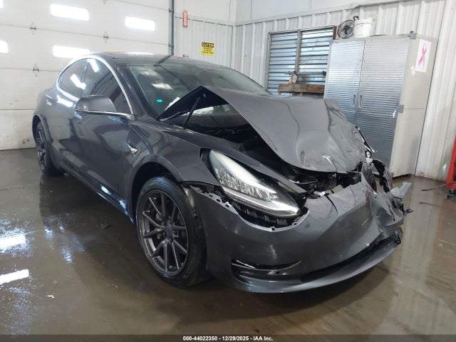 2018 TESLA MODEL 3 5YJ3E1EB1JF144495 Photo 0