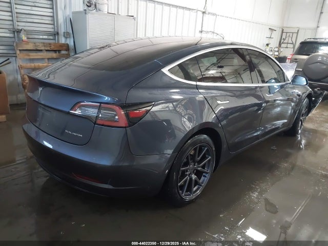2018 TESLA MODEL 3 5YJ3E1EB1JF144495 Photo 3