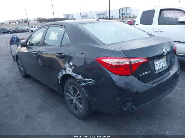 2018 TOYOTA COROLLA 2T1BURHE9JC017677 Photo 2