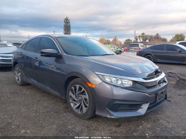 Honda CIVIC EX 2018 2HGFC2F77JH529591 Image 1