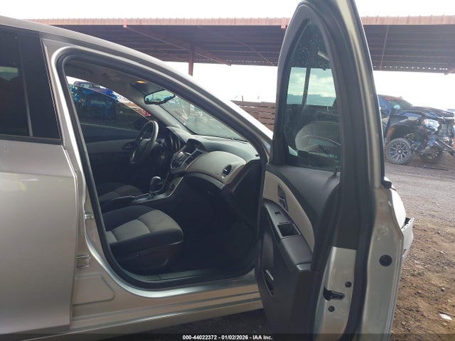 Chevrolet Cruze Ls Auto 2015 1G1PA5SH2F7204237 Image 5