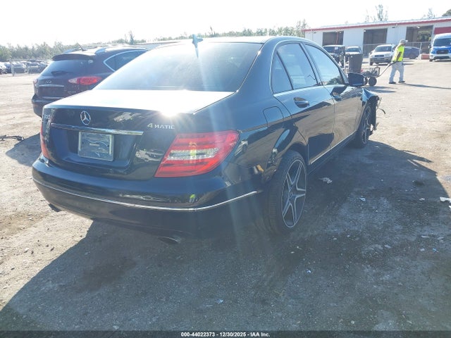 Продаж на аукціоні авто 2013 Mercedes-benz C 300 Luxury 4matic/sport 4matic, vin: WDDGF8AB4DG144584, номер лоту: 44022373
