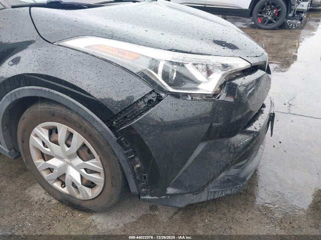 Toyota C-HR LE 2019 JTNKHMBX3K1044604 Image 12