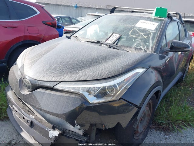 Toyota C-HR LE 2019 JTNKHMBX3K1044604 Image 2