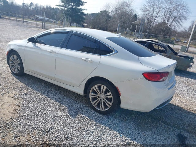 Chrysler 200 Limited 2015 1C3CCCABXFN673643 Image 3