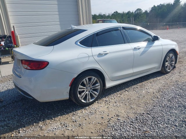 Chrysler 200 Limited 2015 1C3CCCABXFN673643 Image 4