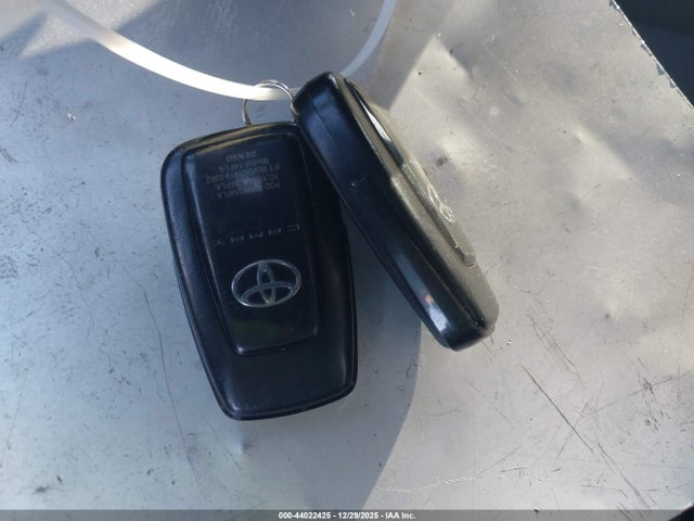 4T1T11AK2PU813354 Toyota CAMRY SE