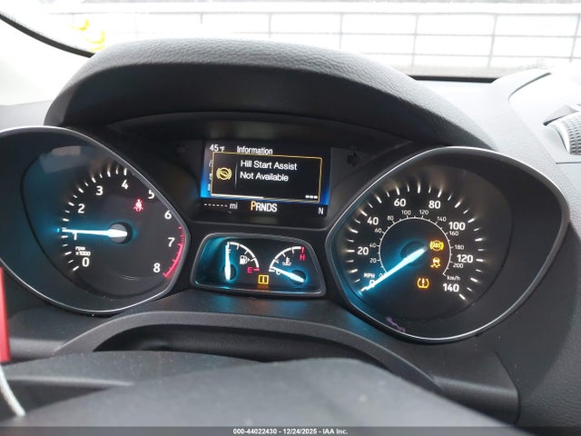 1FMCU0J99JUA80564 Ford Escape Titanium