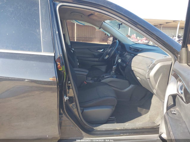 2019 NISSAN ROGUE 5N1AT2MT9KC802524 Photo 4