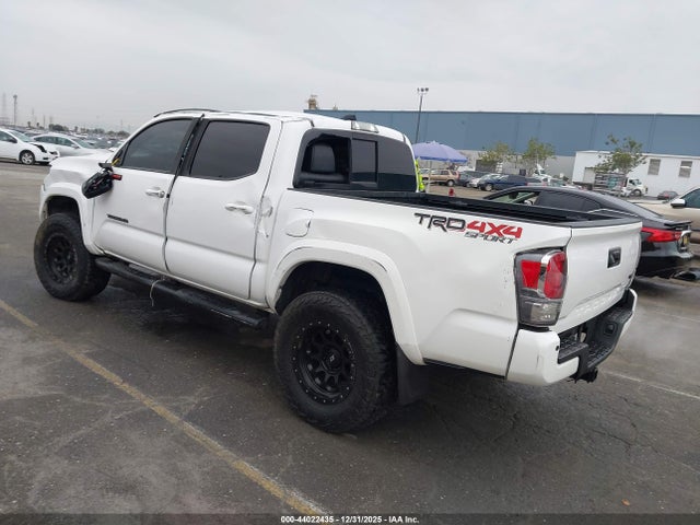 3TMCZ5AN7NM477992 Toyota Tacoma Trd Sport