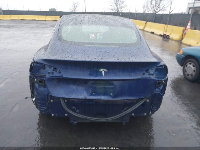 Tesla Model 3 Long Range/mid Range 2018 5YJ3E1EA7JF018262 Image 16