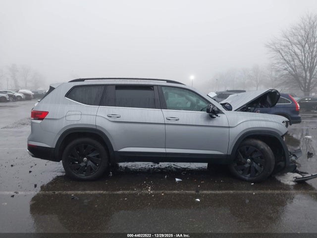 Продаж на аукціоні авто 2024 Volkswagen Atlas 2.0t Se W/technology, vin: 1V2KR2CA4RC553937, номер лоту: 44022522
