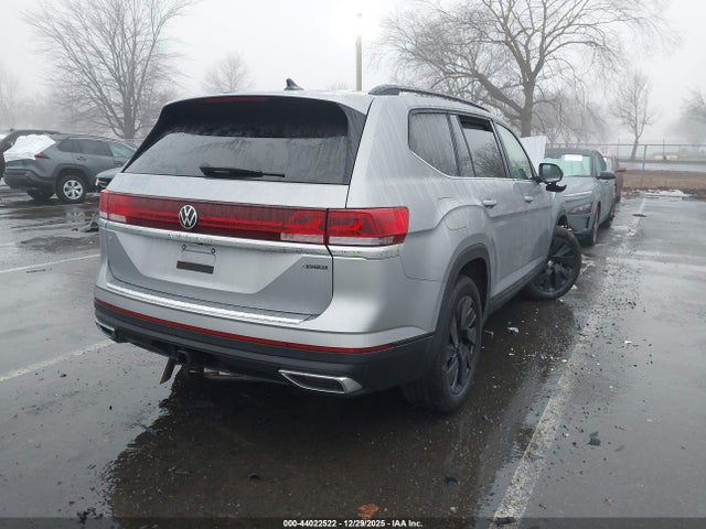 Продаж на аукціоні авто 2024 Volkswagen Atlas 2.0t Se W/technology, vin: 1V2KR2CA4RC553937, номер лоту: 44022522